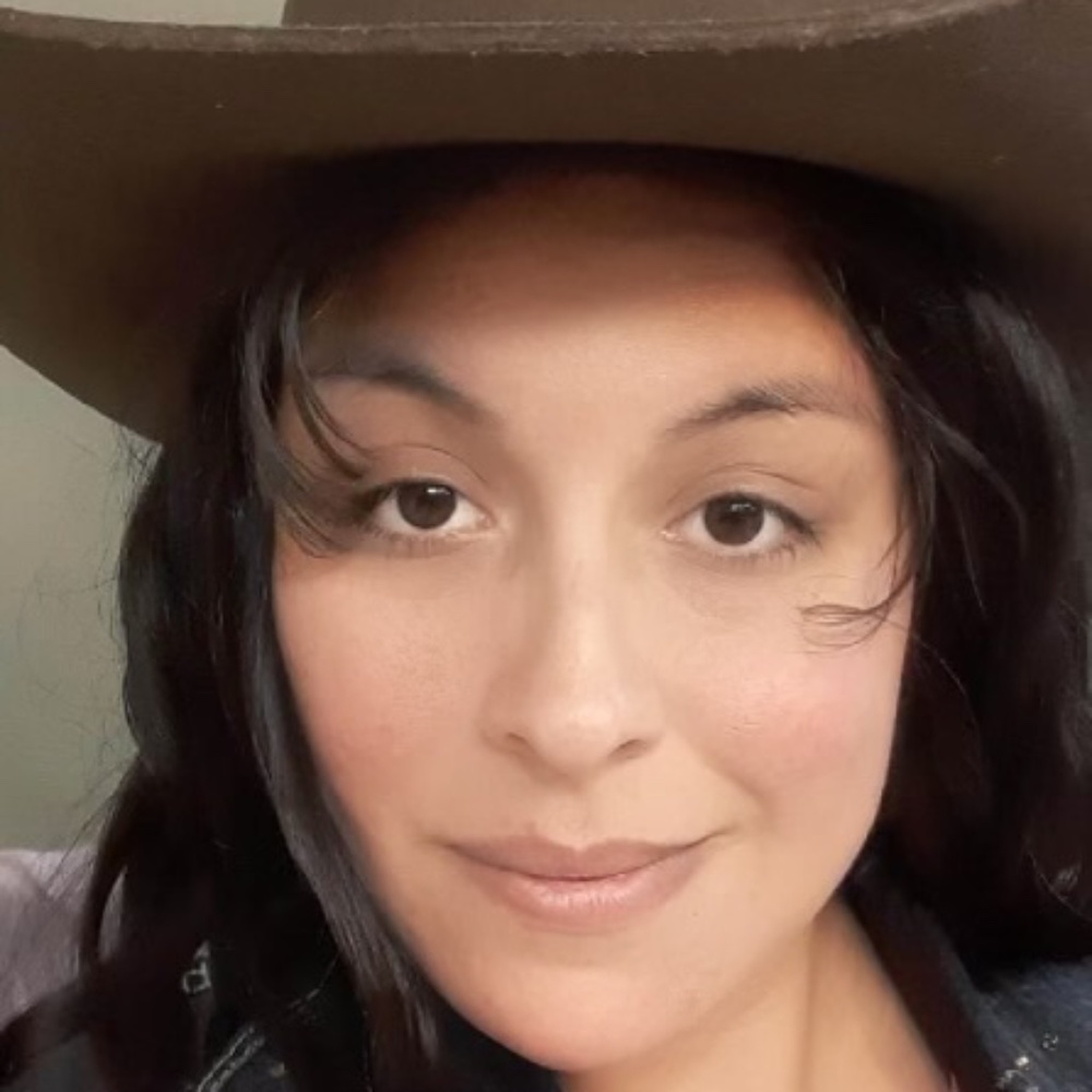 Meet your Posher, Brandi